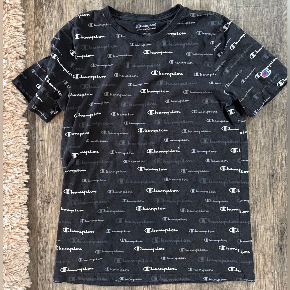 BOYS CHAMPION TEE SIZE XL